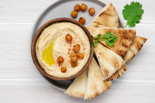  Hummus with Arabic bread 
